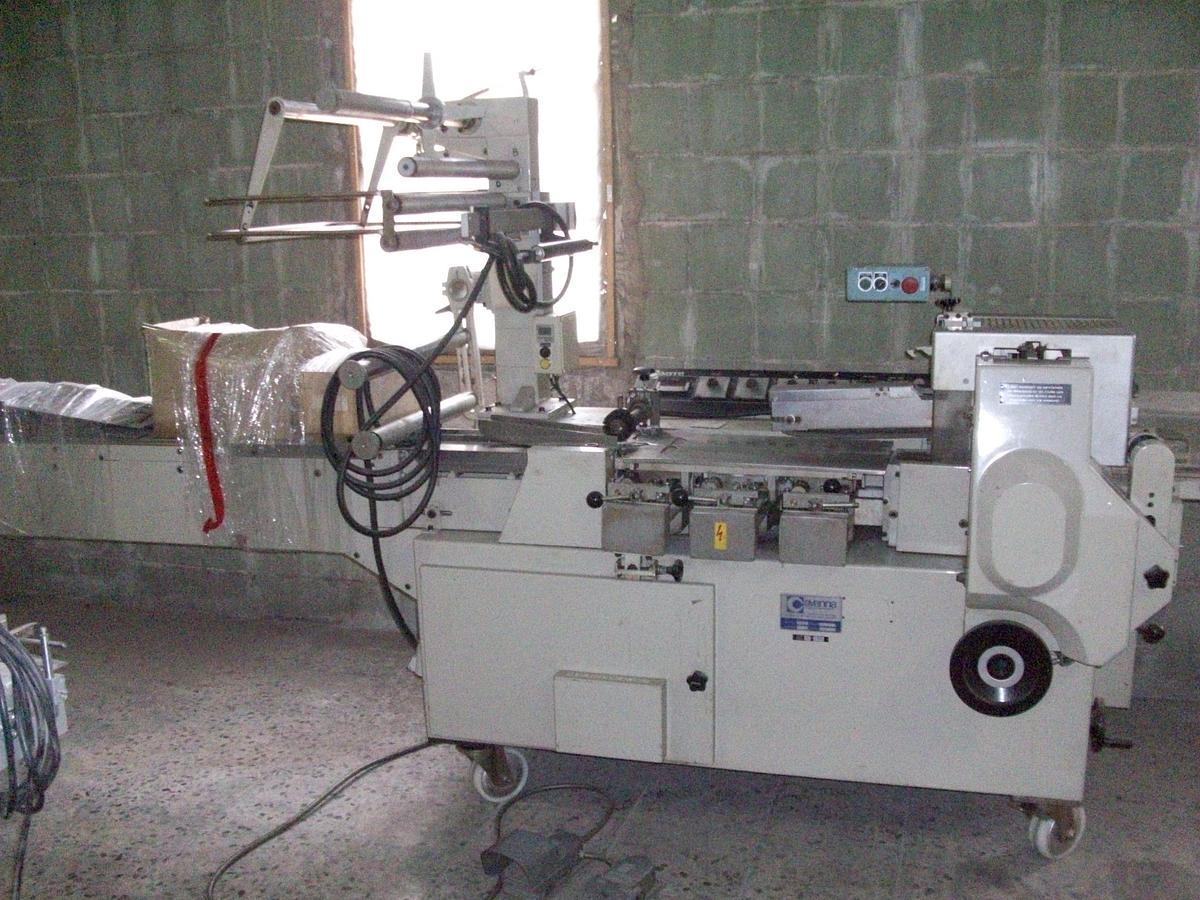 Usado Envasadora horizontal Flawpack de flujo continuo Cavanna Modelo 07