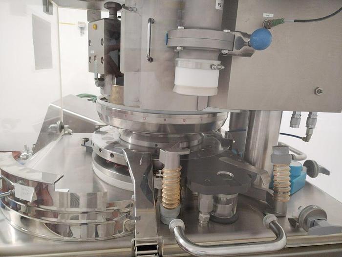 Usado A Tableteadora rotativa ROMACO KILIAN S 250 PLUS ZS