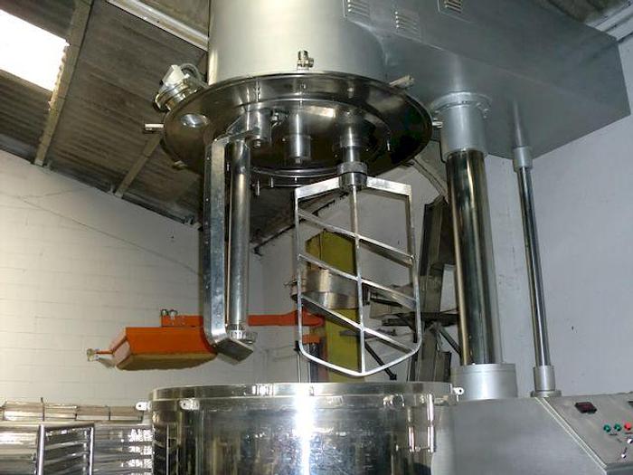 Usado REACTOR PLANETARIO  VACUMIX 800