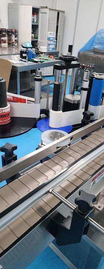 Usado Etiquetadora para botes 