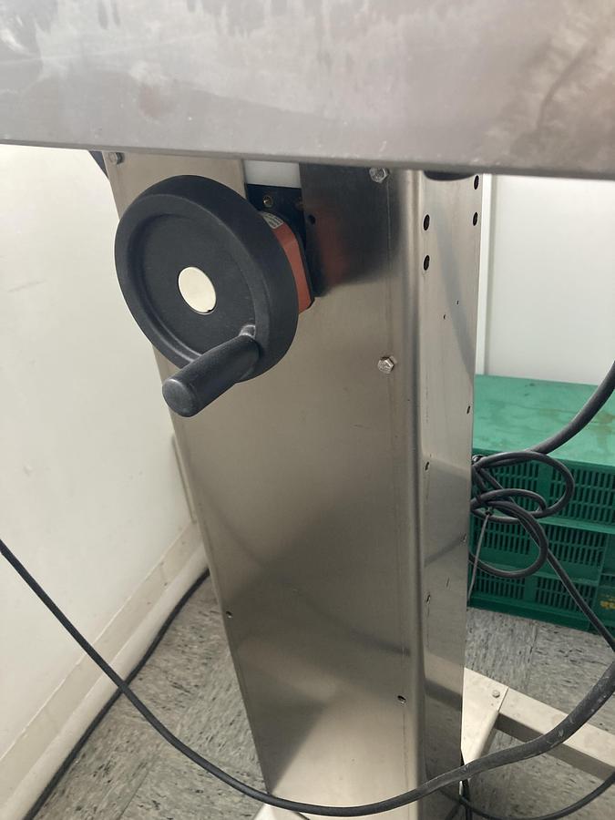 Usado  Cerradora por inducción PILLAR Thecnologies