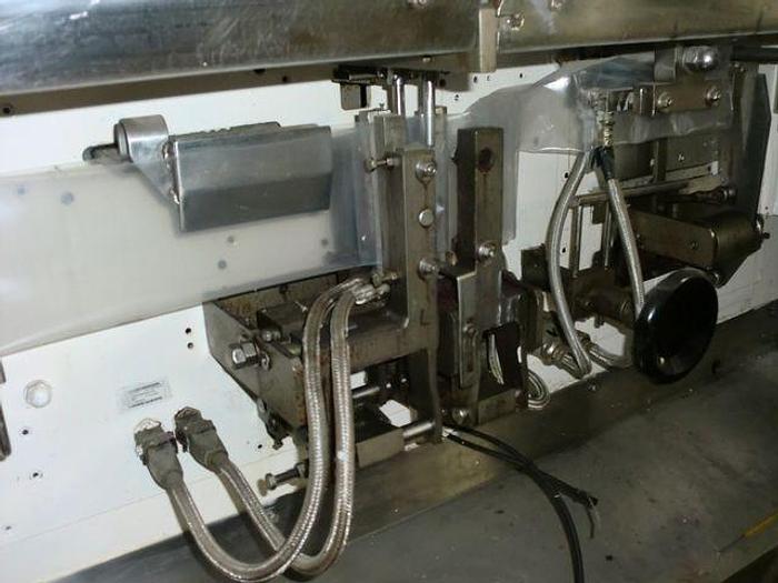 Usado Maquina llenadora/cerradora de sobres SERPACK para líquidos modelo-14 D