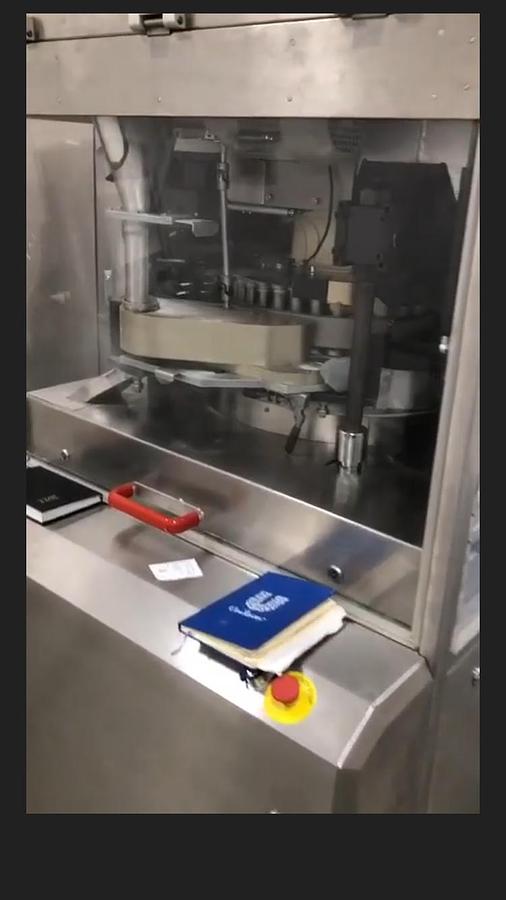 Usado Tableteadora FETTE P3000 