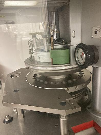 Usado  Tableteadora Rotativa  BWI Manesty 