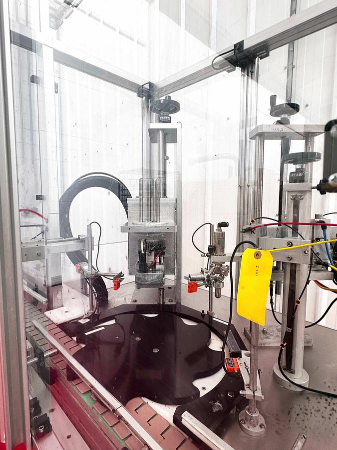 Usado FO Máquina de llenado y sellado térmico de aluminio Embatherm