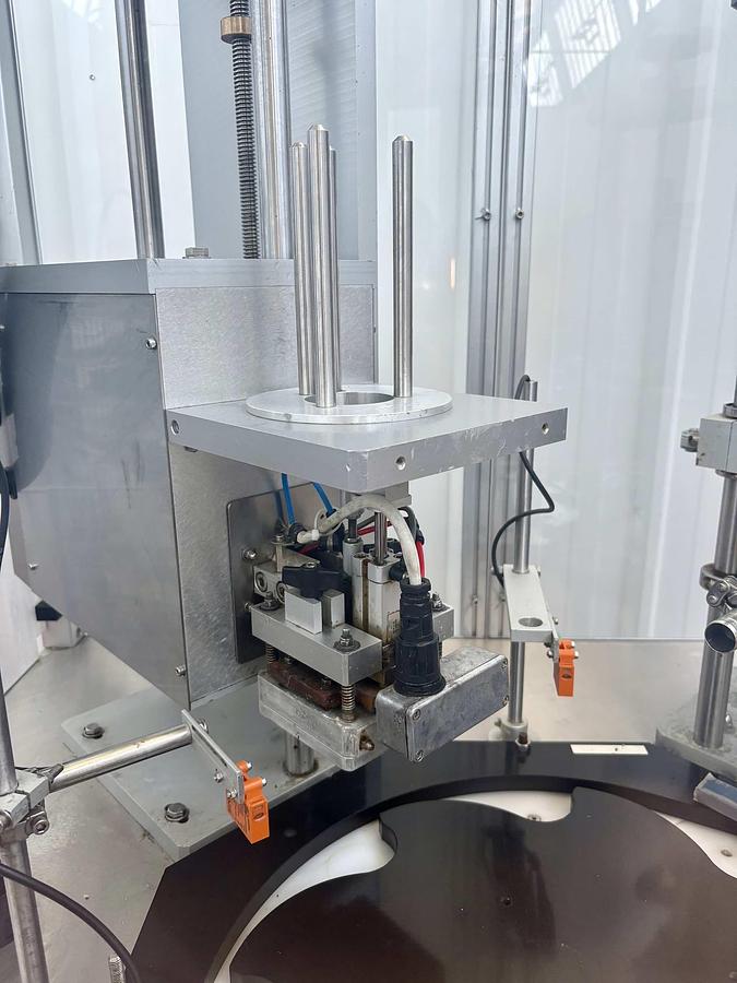 Usado FO Máquina de llenado y sellado térmico de aluminio Embatherm