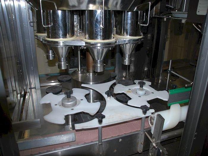 Usado Dosificadora /pesadora de polvo marca  MOM