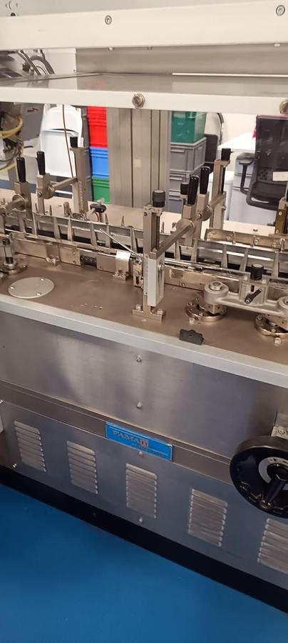 Usado Maquina emblistadora FAMAR + estuchadora TECNOFORMATI