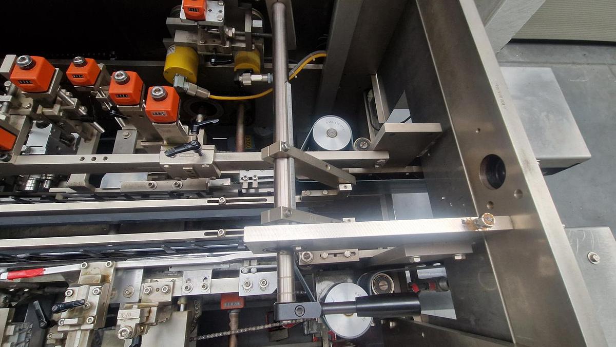 Usado A Estuchadora para frascos Bosch CAR T 5 