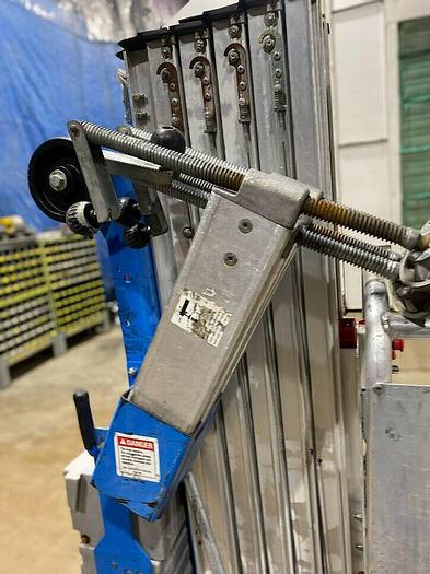 Used 2012 GENIE AWP-25S