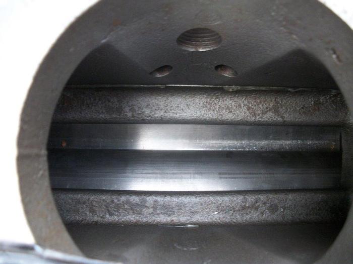 Used Pump, Vacuum, 5 HP, Kinney, Mdl KMBD-400C, Cast Iron #S741562