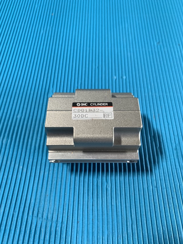 Used SMC Air Cylinder CDQ1B32-30DC