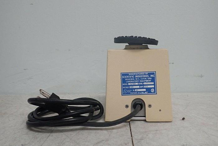 Used Fisher Scientific 12-812 Model G-560 Vortex Genie 2 Vortexer Mixer