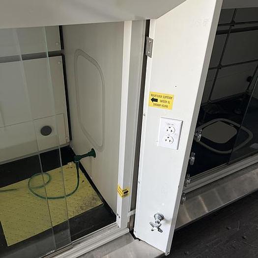 Used St Charles 6' Fume Hood, Combo Sash