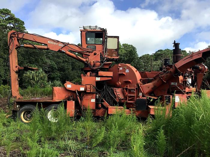 Used MORBARK 30 whole tree Chipper