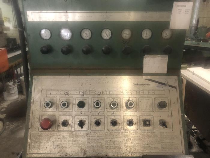 Used International FJS25 Finger Jointer