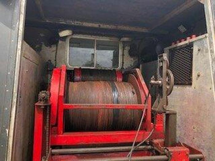 Used 2005 Kenworth Braidedline Slickline with Mast Trailer