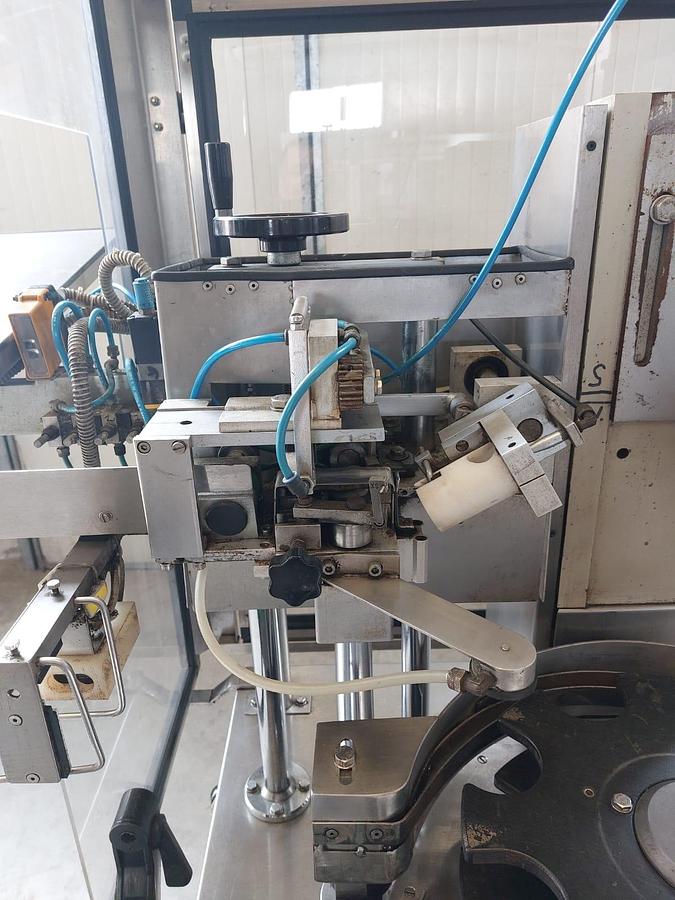 Usato 2000 Nortan Unicap 35 Single-head thermal capping machine