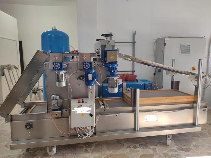 Usato 2015 La Parmigiana Complete Semi-Automatic pasta line