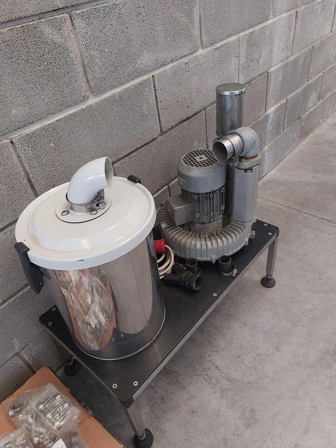 Usato 2011 Bertolaso Capping machine