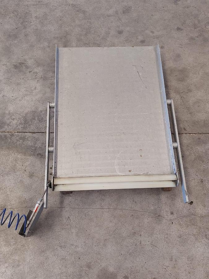 Usato 1999 Robino & Galandrino Thermal Capping machine