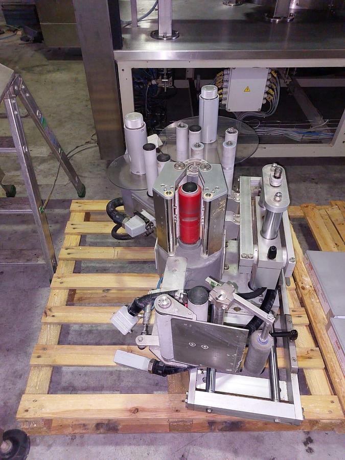 Usato 2006 Sacmi Labeling machine