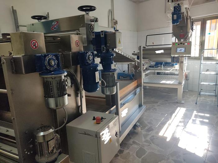 Usato 2015 La Parmigiana Complete Semi-Automatic pasta line