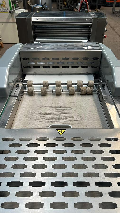 Usato 2017 Polin-Ostali croissant line with calibrator