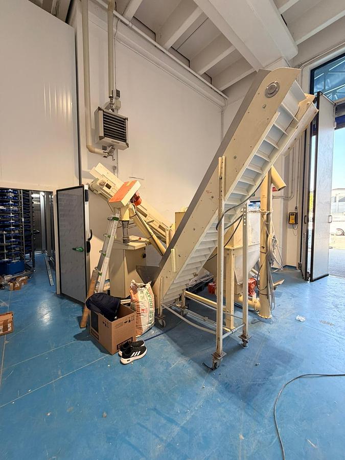 Usato Used Industrial Bread Grinding and Breadcrumb Production Line – MF Italy MEC25