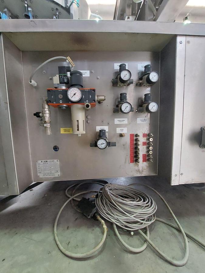 Usato 2006 Sacmi Labeling machine