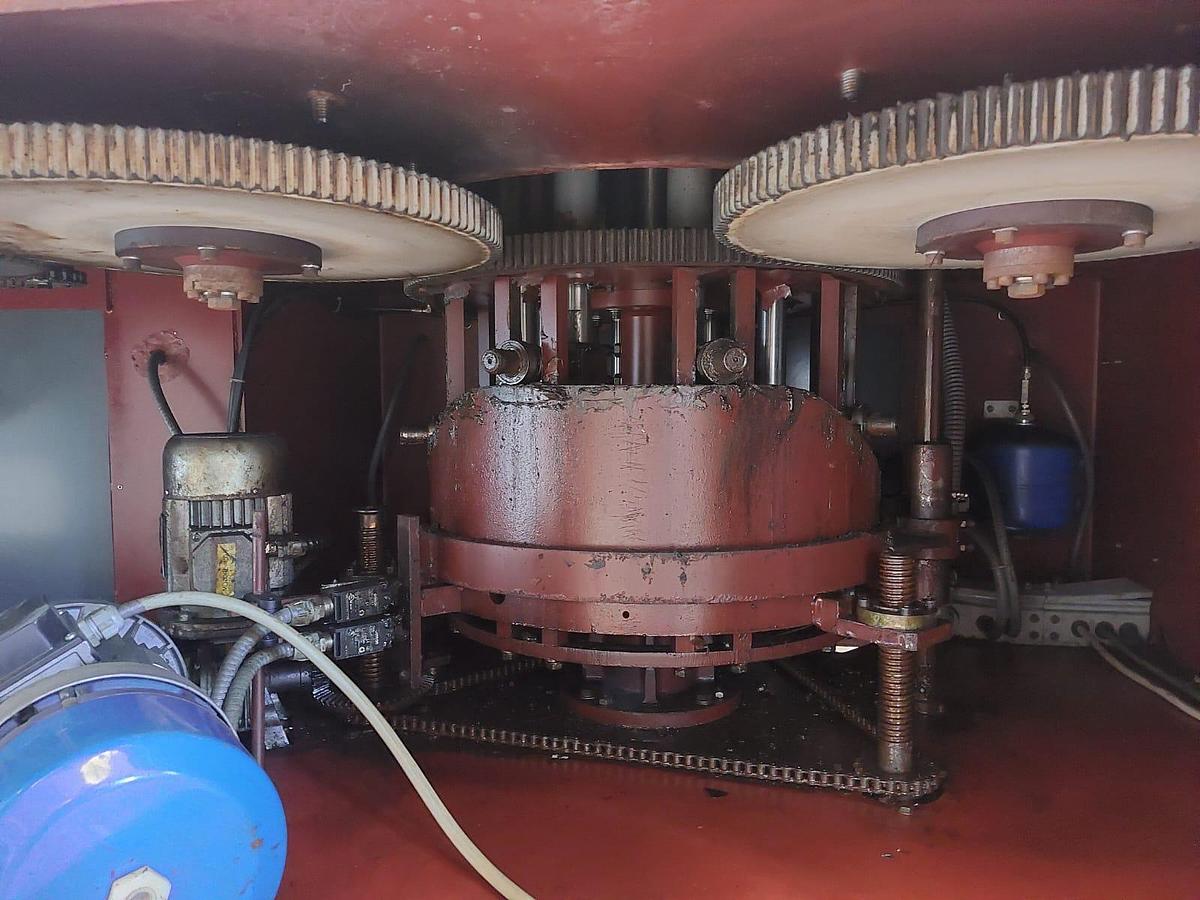 Usato 1999 Robino & Galandrino Thermal Capping machine