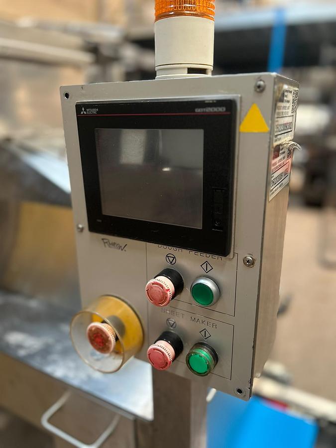 Usato 1999 Rheon V4 Dough Feeder
