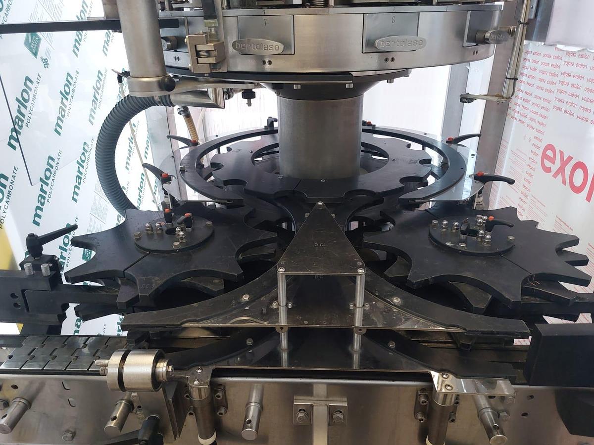 Usato 2011 Bertolaso Capping machine