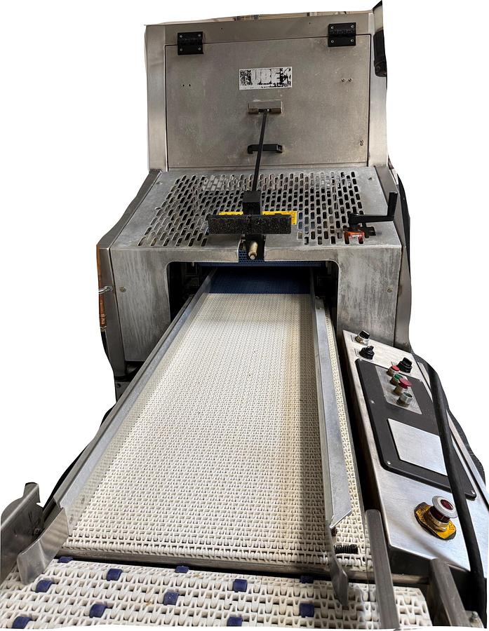 Usato 2011 UBE bread slicer