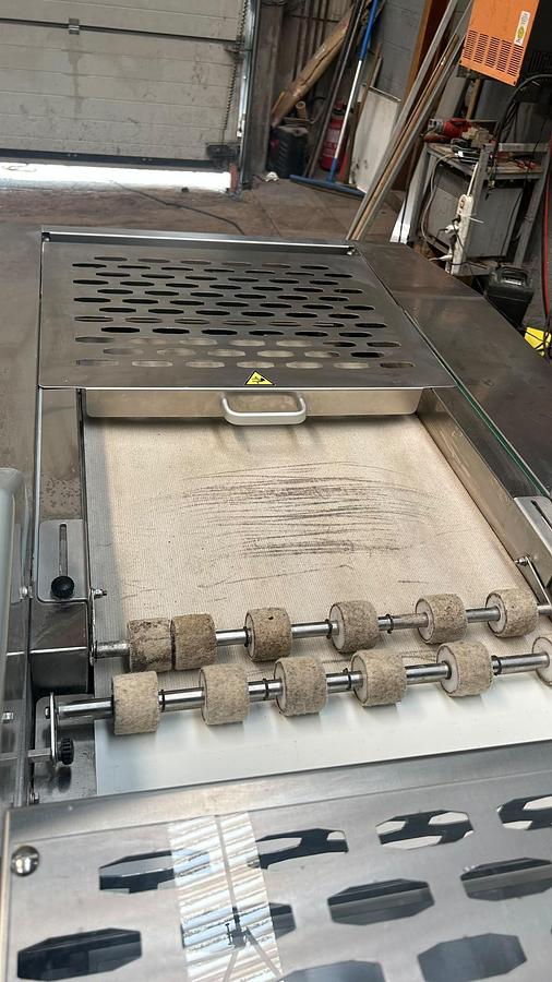 Usato 2017 Polin-Ostali croissant line with calibrator