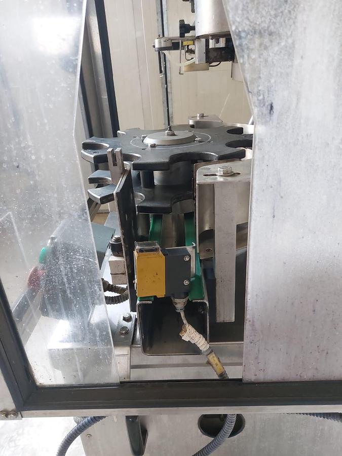 Usato 2000 Nortan Unicap 35 Single-head thermal capping machine