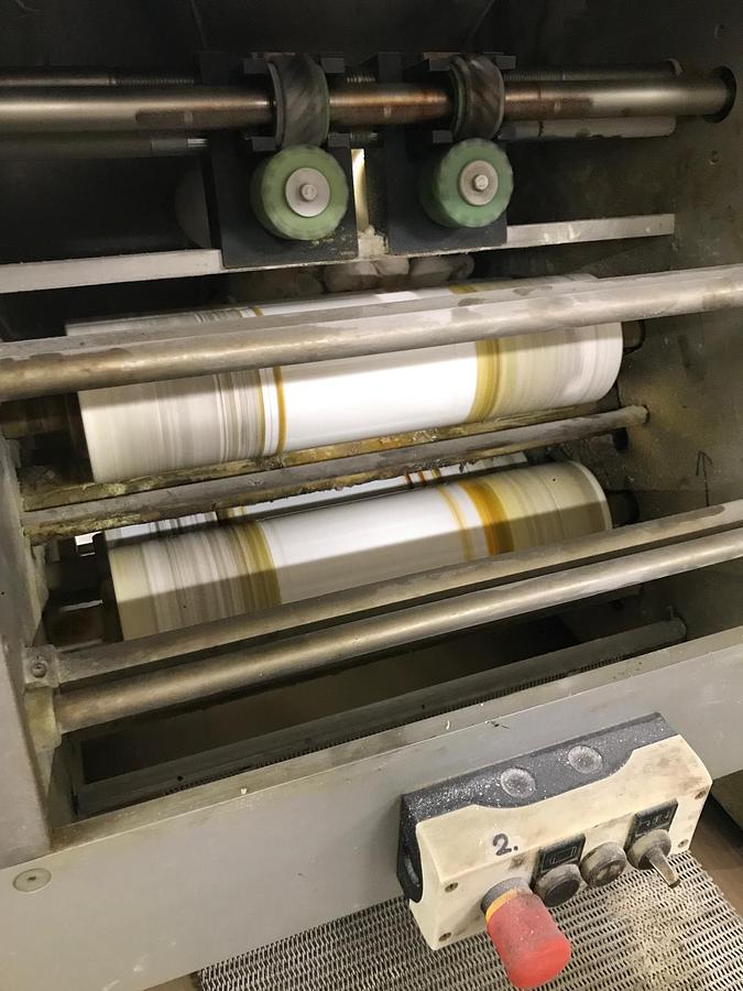 Usato Gostol Bread Line