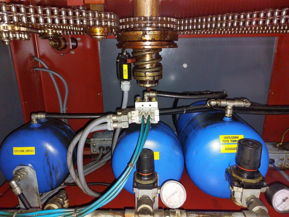 Usato 1999 Robino & Galandrino Thermal Capping machine