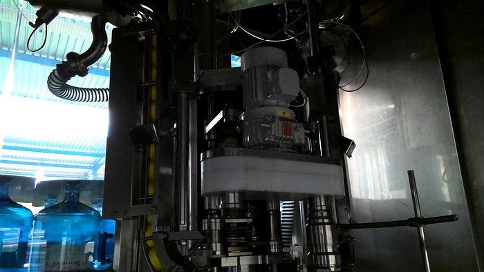 Usato 2005 Arol Closure Machine