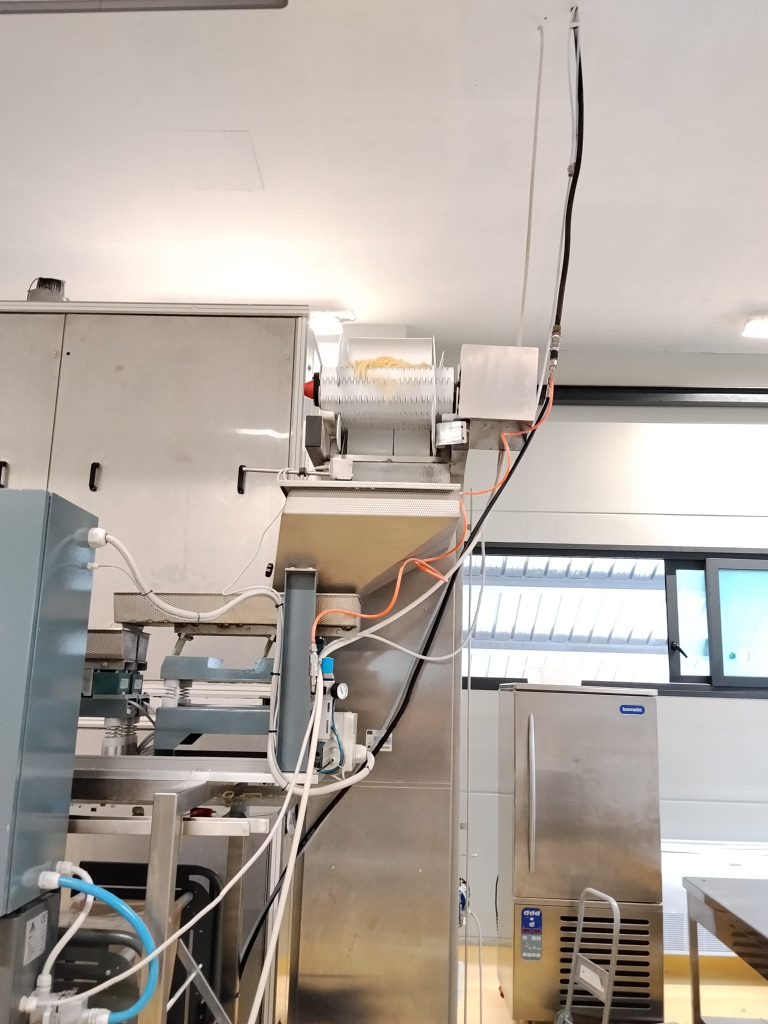 Usato Complete Fresh Pasta / Ravioli Production Line Italpast – Pama Parsi – Pentavac 200 kg/h