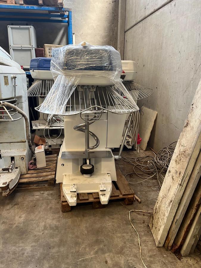 Used Esmach S.p.A. Mixer