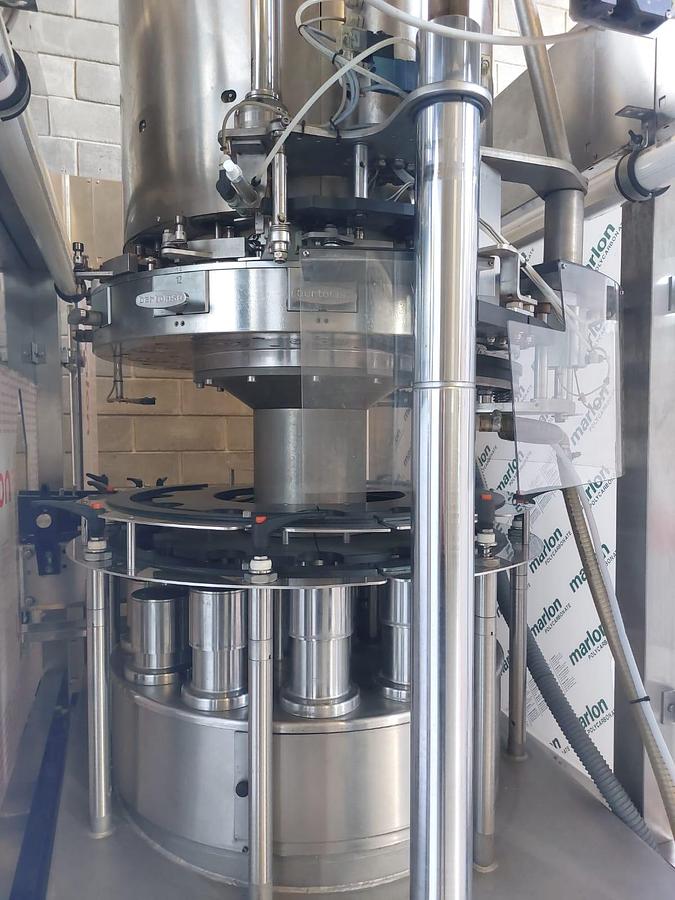 Usato 2011 Bertolaso Capping machine