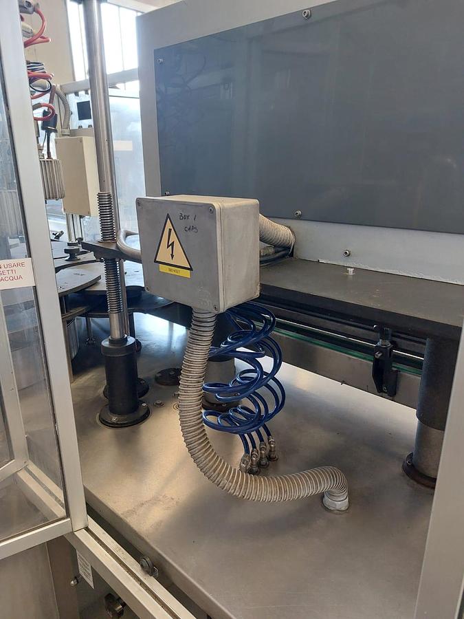 Usato 1999 Robino & Galandrino Thermal Capping machine