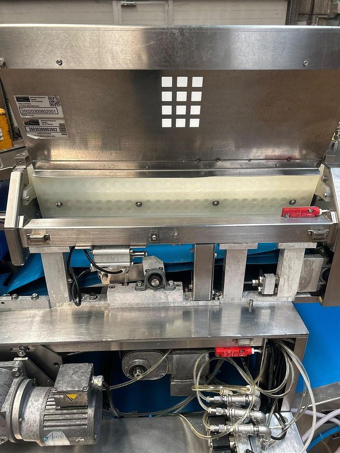 Usato 1999 Rheon V4 Dough Feeder