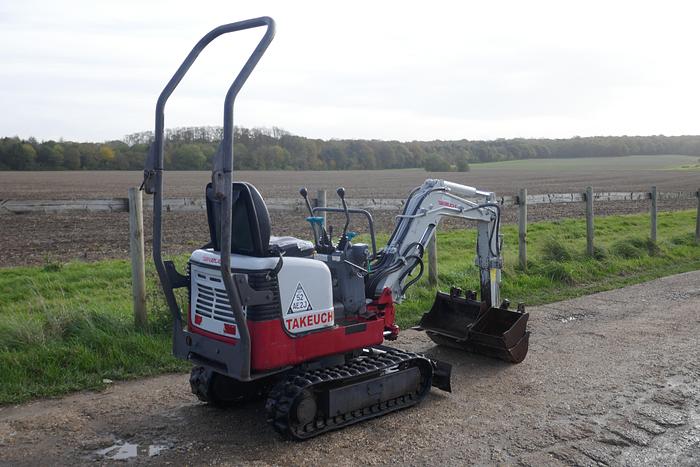 Used 2011 TAKEUCHI TB108