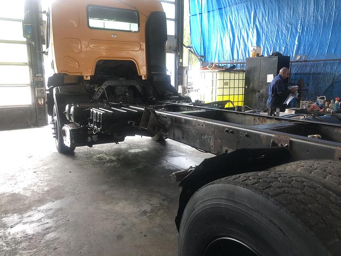 Used 2000 Renault KERAX 400 6x4 euro 2