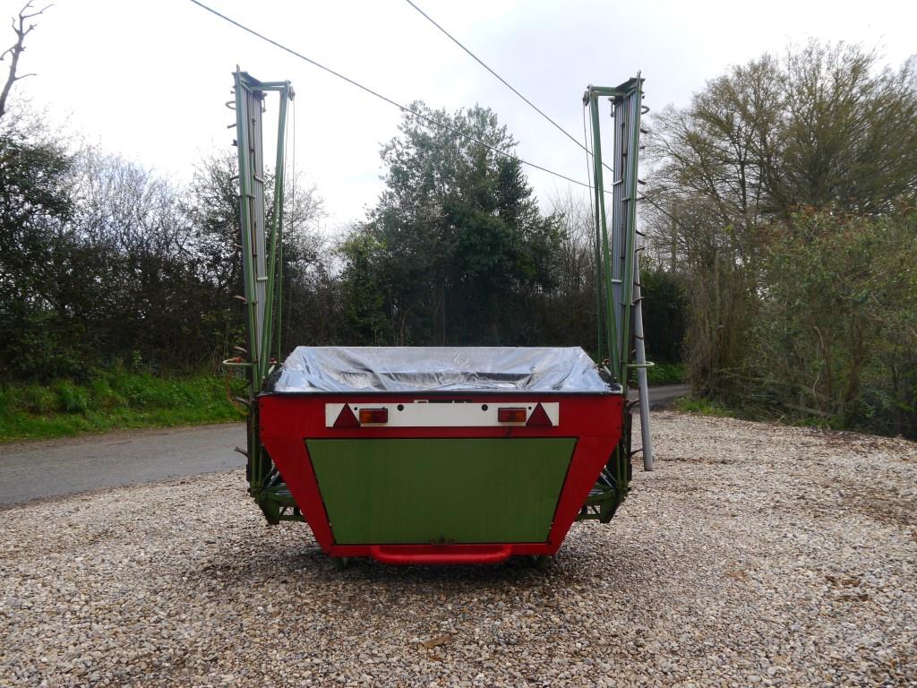 Used Nodet DPS12 Fertiliser Spreader