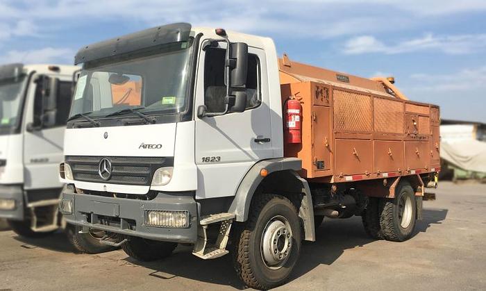 2011 Mercedes Benz 1623A