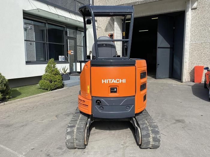 Usato 2016 HITACHI ZX26U-5A