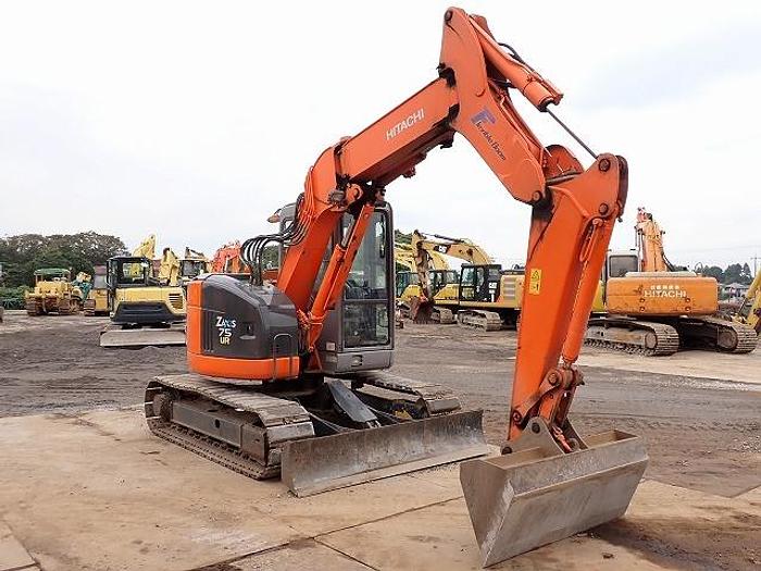 Used 2002 HITACHI ZX75UR
